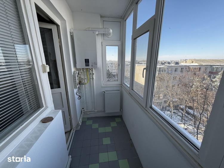 Apartament cu 3 camere decomandat în Casa de Cultură
