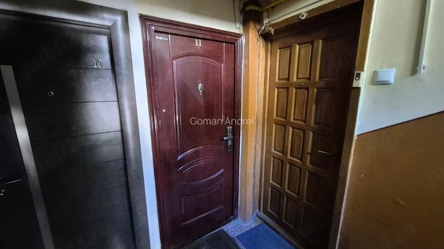 Proprietar, vand apartament 3 camere semidecomandat, zona Profi - Calea Sagului