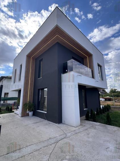 Casă individuală cu 5 camere cu Teren 275 Mp în Berceni