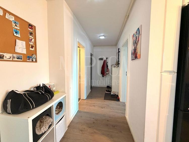 Apartament cu 3 camere semidecomandat, mobilat în Florești