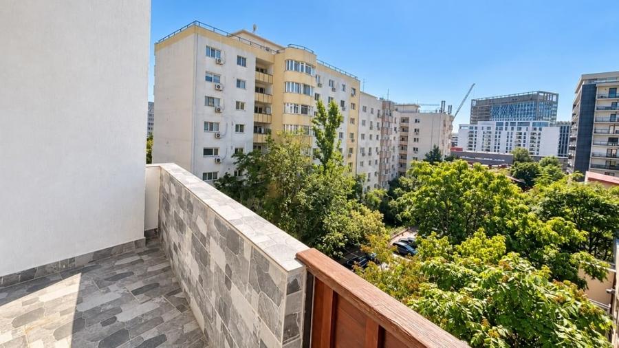 Apartament cu 2 camere semidecomandat, mobilat în Unirii