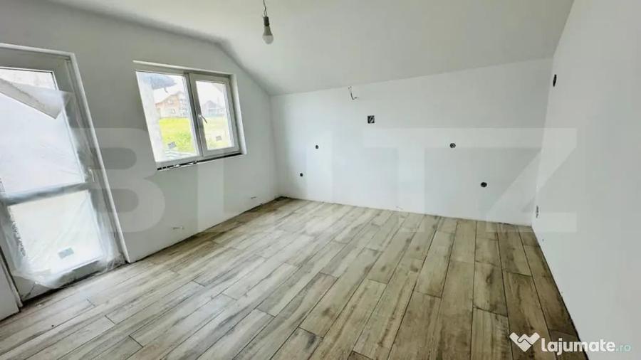 Casă cu 3 camere cu Teren 300 Mp în Central