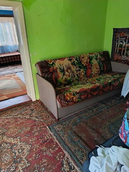 Casă cu 4 camere cu Teren 17 Mp în Hurez