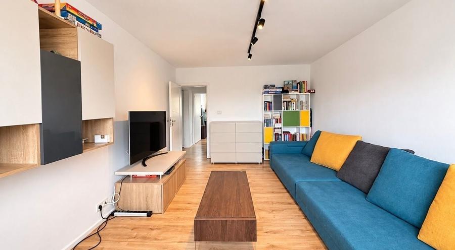 Apartament cu 2 camere decomandat în Mircea cel Bătrân