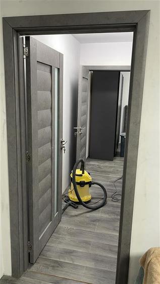 Apartament cu 3 camere semidecomandat, mobilat în Dacia