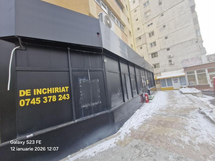 Spațiu comercial, de 178 mp, în Exterior Sud