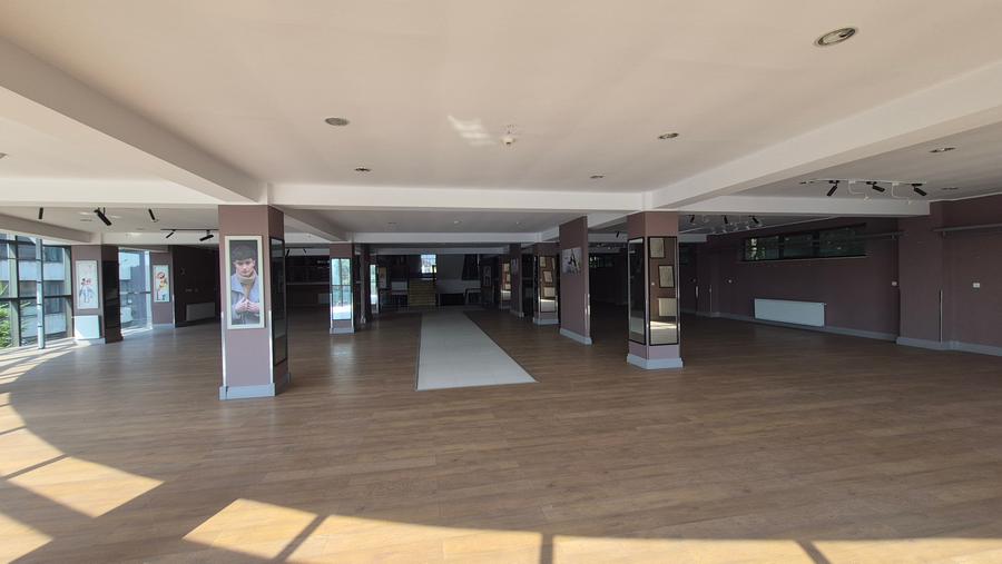 Spațiu comercial, de 2,752 mp, în Nord