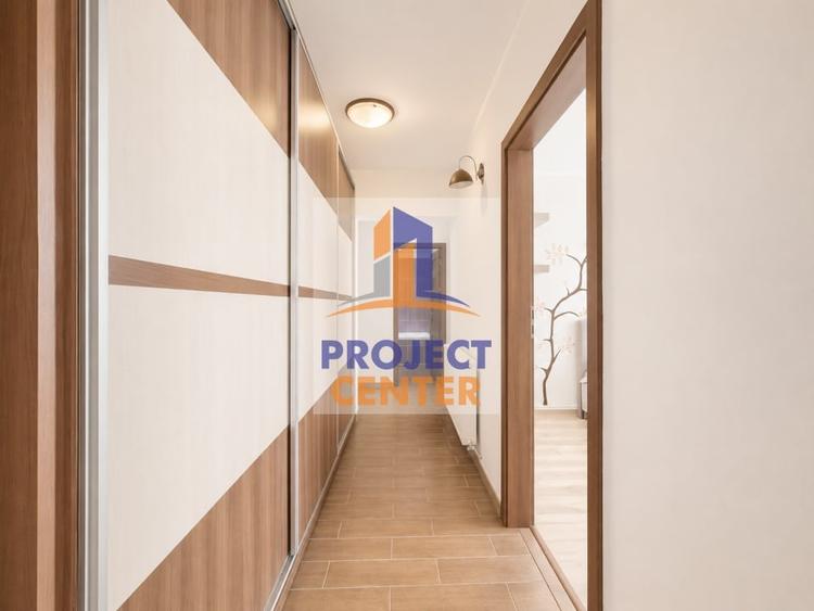 Apartament cu 3 camere decomandat, mobilat în Ultracentral