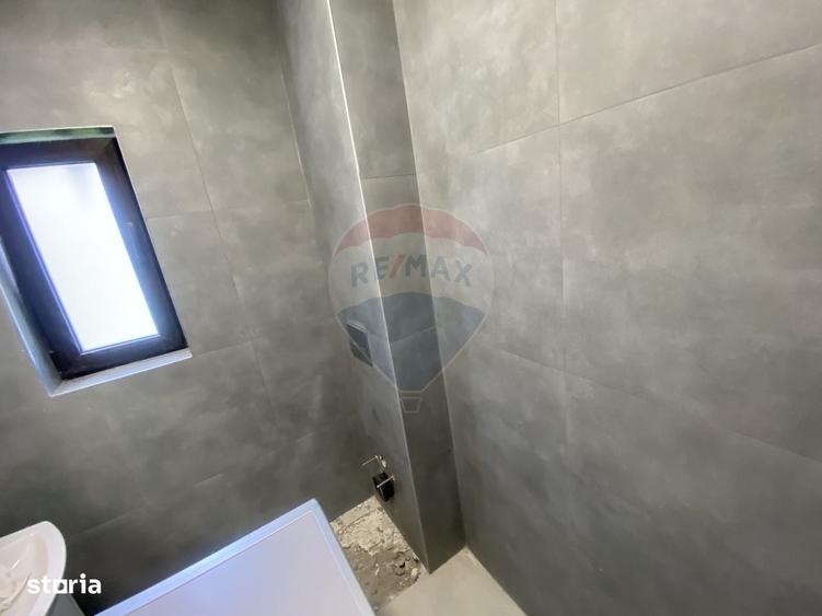 Casă cu 4 camere cu Teren 286 Mp în Ghermănești