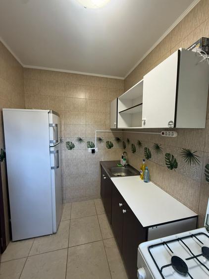 Apartament cu 2 camere decomandat, mobilat în Grivița