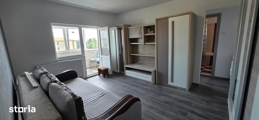 Apartament cu 2 camere semidecomandat în Mioriței