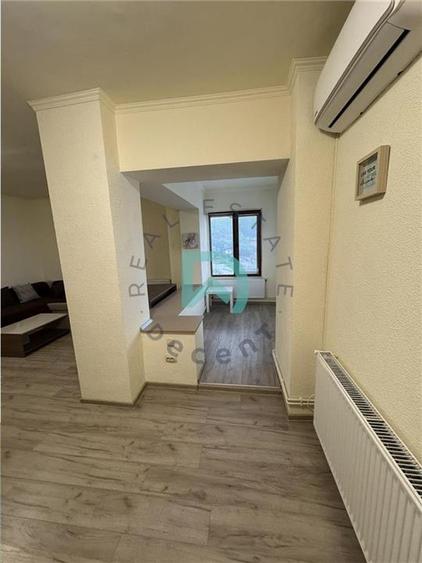 Apartament cu 4 camere decomandat în Centrul Civic