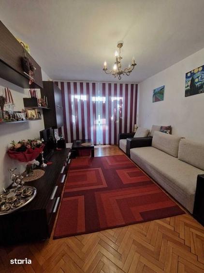 Apartament cu 3 camere decomandat în Plantelor