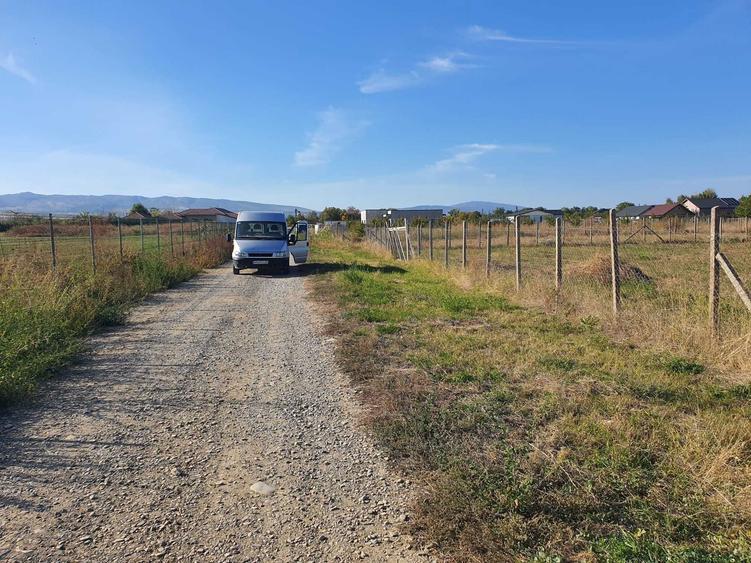 Teren de 1000 mp, în Câmpineanca