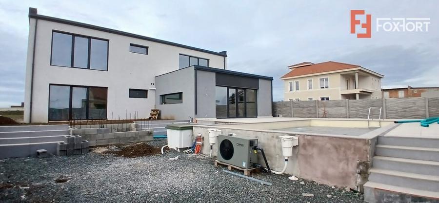 Casă individuală cu 4 camere cu Piscina în Giarmata