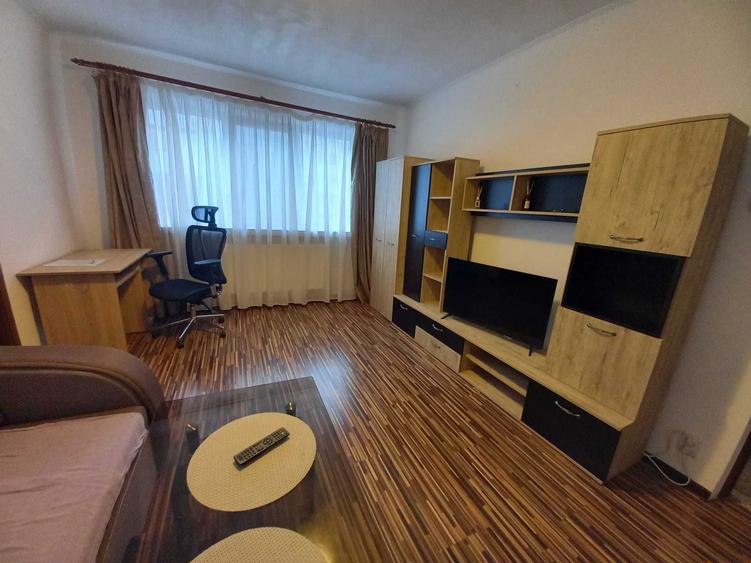 Apartament cu 2 camere semidecomandat în Nord