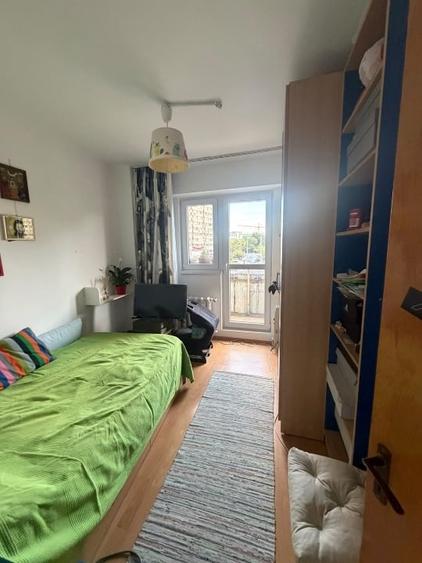 Apartament cu 4 camere decomandat, mobilat în Obor