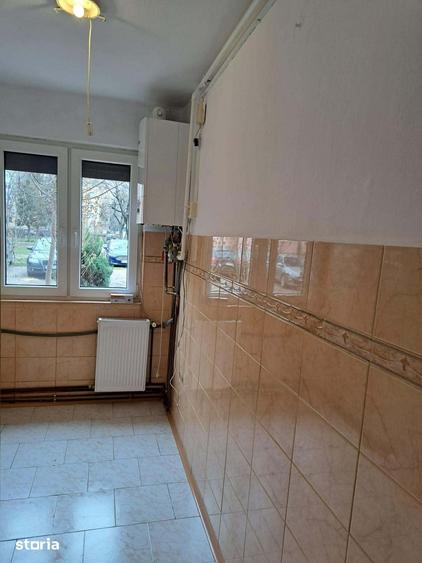 Apartament cu 2 camere semidecomandat în Micro 15