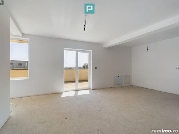 Apartament cu 3 camere decomandat în Torontalului