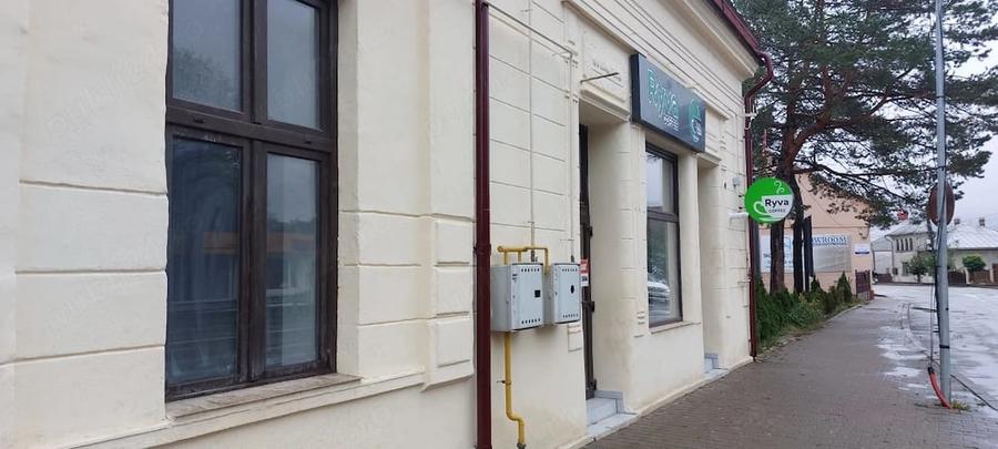 Spațiu comercial, de 20 mp, în Central