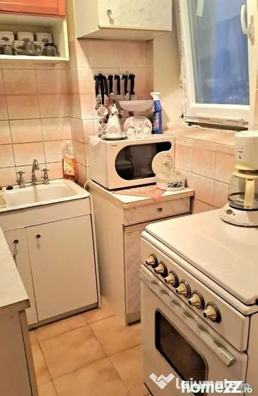 Apartament cu 2 camere decomandat în Valea Oltului