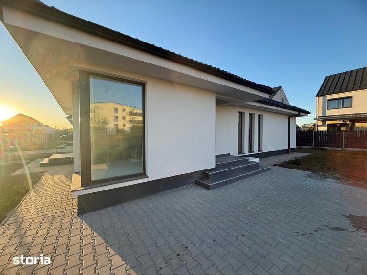 Casă cu 4 camere cu Teren 400 Mp în Central