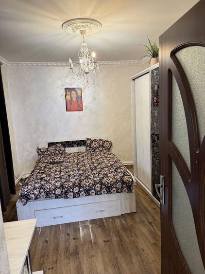 Casă cu 4 camere în Stâlpu
