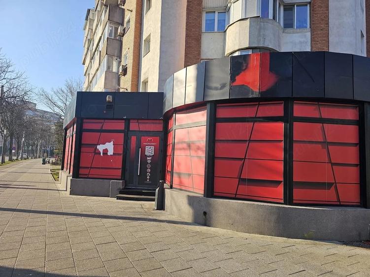 Spațiu comercial, de 300 mp, în Ultracentral