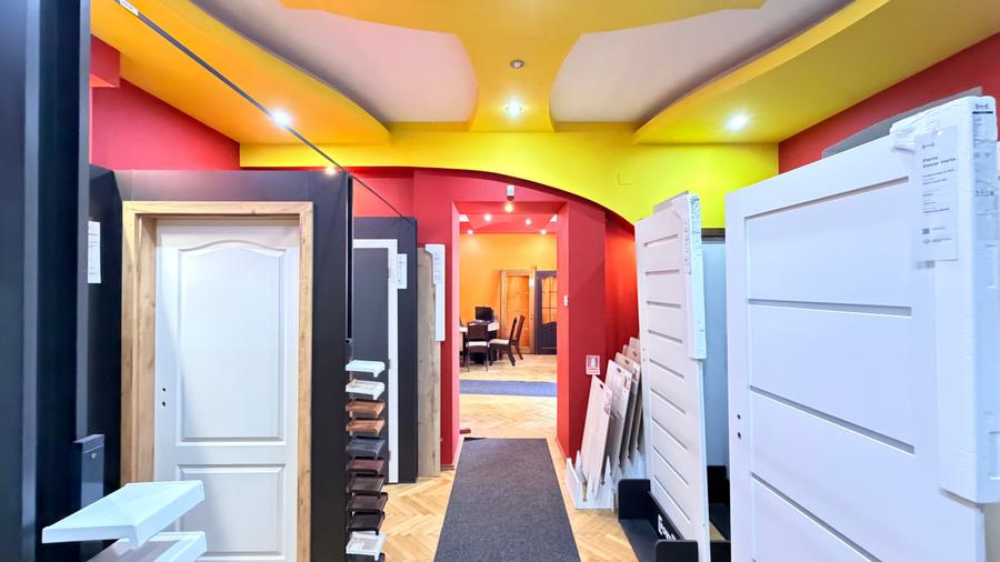Spațiu comercial 50 mp | La cheie | Strada de Mijloc | 800 €/lună | - 4