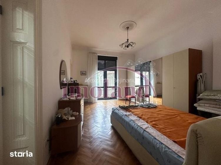 Apartament 4 camere in vila interbelica- vanzare- zona Gara de Nord
