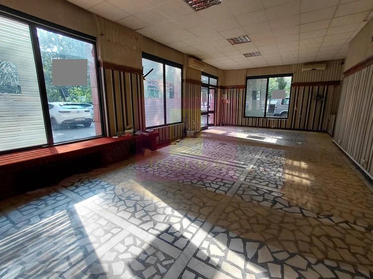 Spațiu comercial, de 105 mp, în Basarabia