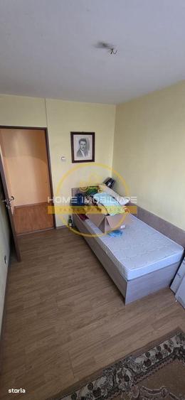 Apartament cu 3 camere decomandat în Dacia