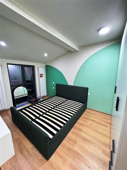 Apartament cu 3 camere decomandat, mobilat în P-ța Mihai Viteazu