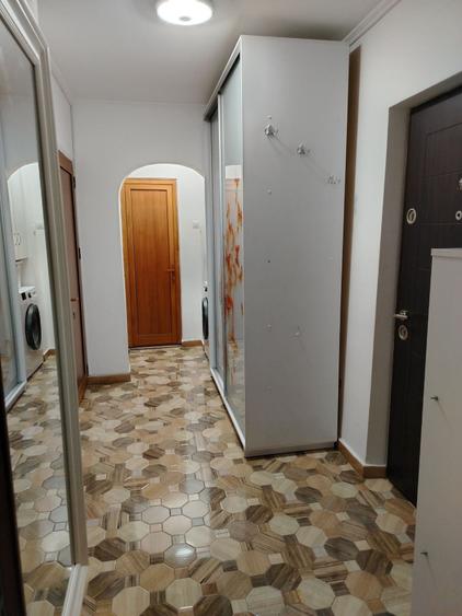 Apartament cu 2 camere decomandat în Găvana