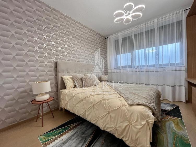 Apartament cu 4 camere semidecomandat în Badea Cârțan