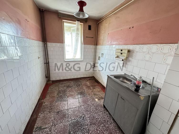 Apartament cu 2 camere semidecomandat în Torontalului