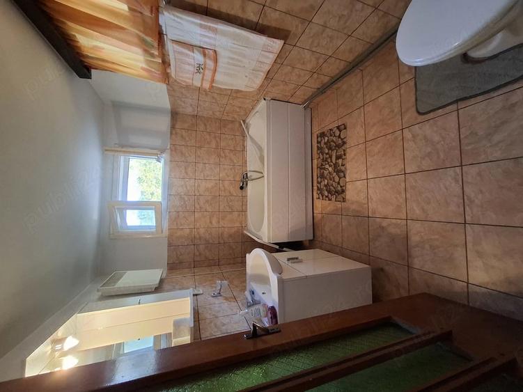 Casă cu Teren 688 Mp în Central