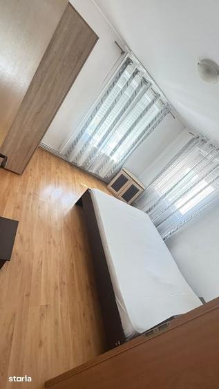 Apartament cu 4 camere în Cetate