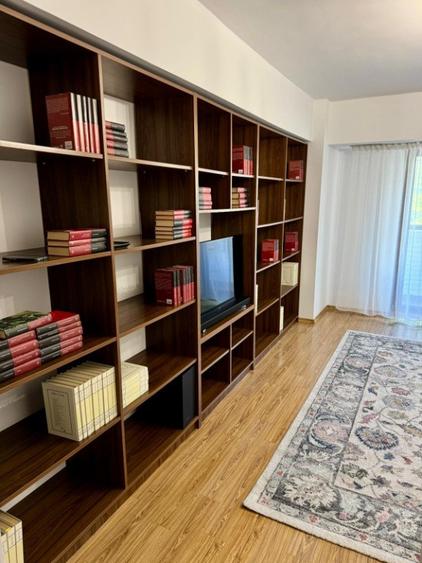 Apartament cu 3 camere decomandat, mobilat în Alexandru Obregia