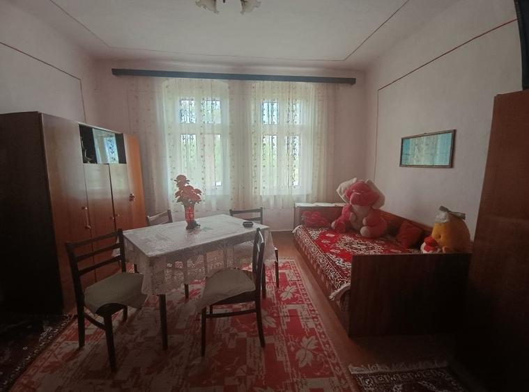 Casă cu 3 camere în Satchinez