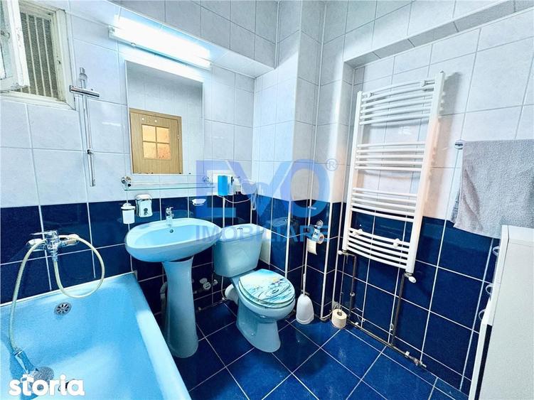 Apartament cu 3 camere decomandat în Păcurari