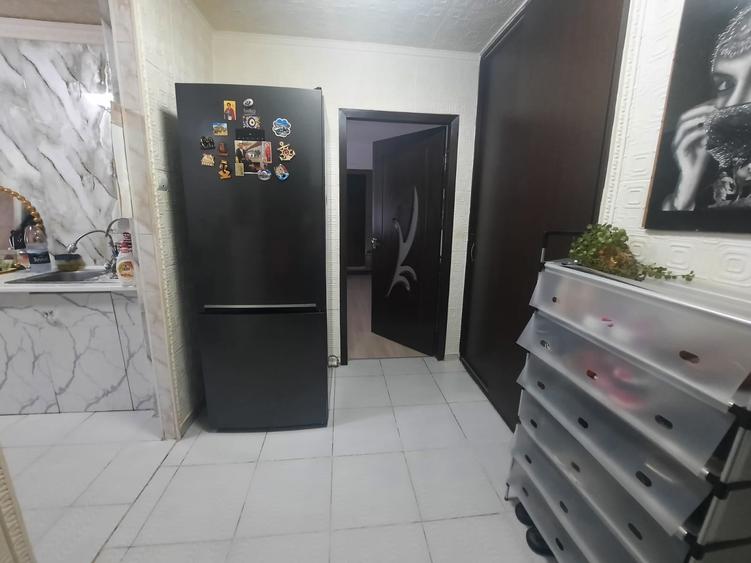 Apartament 3 camere de vânzare - Militari - 4