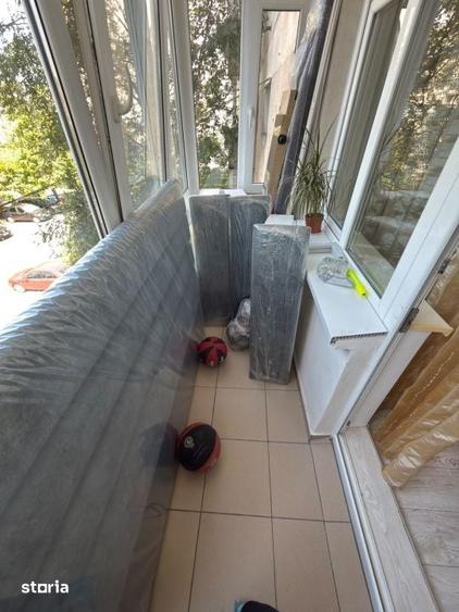 Apartament cu 3 camere semidecomandat în Mărășești