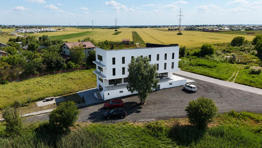 Spațiu comercial, de 1,320 mp, în Berceni