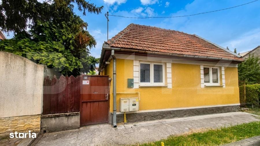 Casă cu 2 camere cu Teren 250 Mp în Solidarității