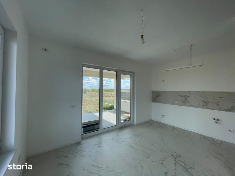Casă cu 3 camere cu Teren 390 Mp în Sânandrei