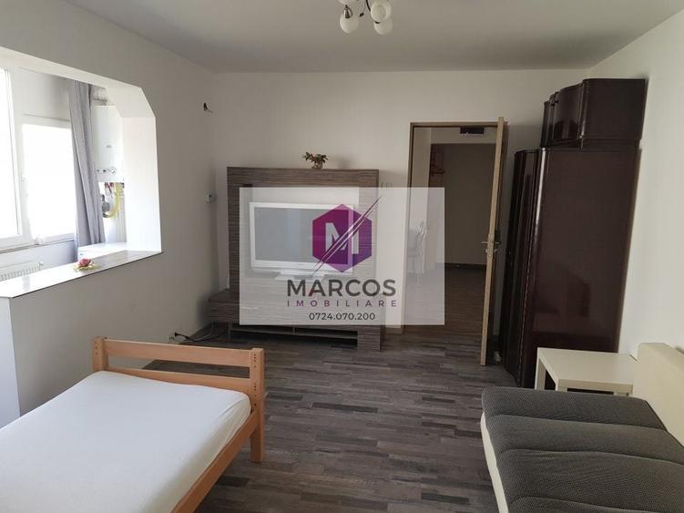 Apartament cu 2 camere semidecomandat în Micro I