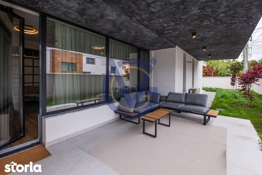 Apartament cu 4 camere, mobilat în Sud