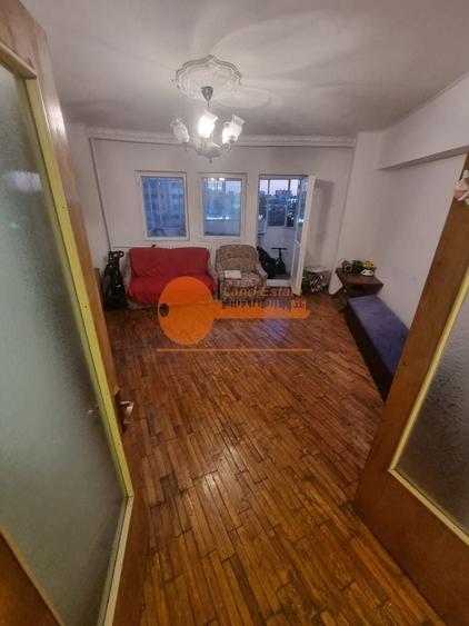 Apartament cu 3 camere in zona Crangasi - 1