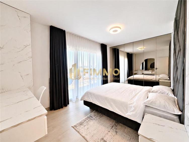 Apartament cu 3 camere semidecomandat, mobilat în Universității